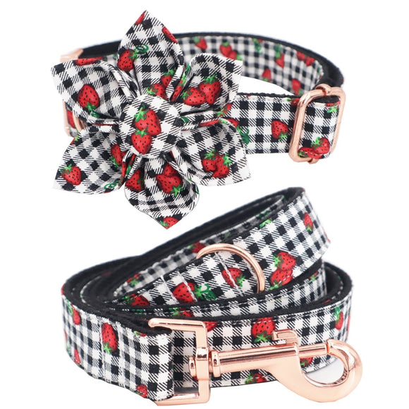 They Zoey Flower Collar Set with Free Engraving